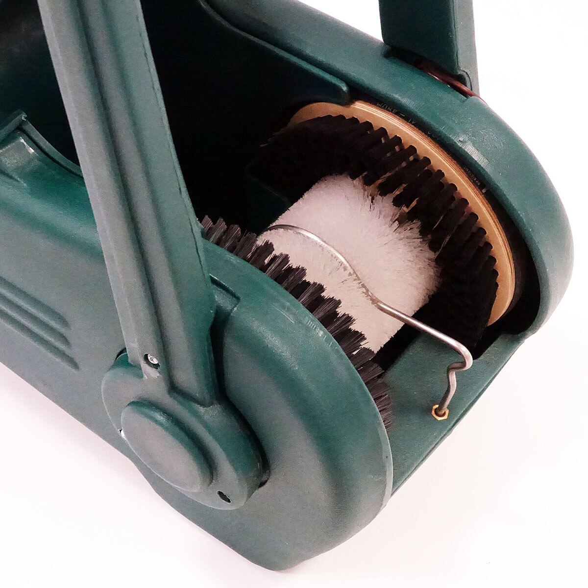 Golf-Shoe-Cleaner-Neet-Kleet-02